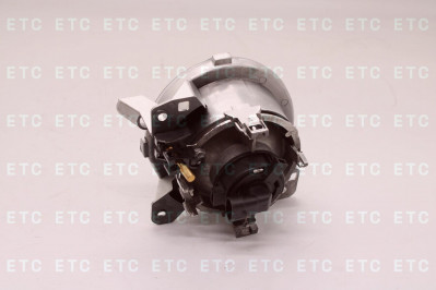 DT 121801 Фара дальнего света правая