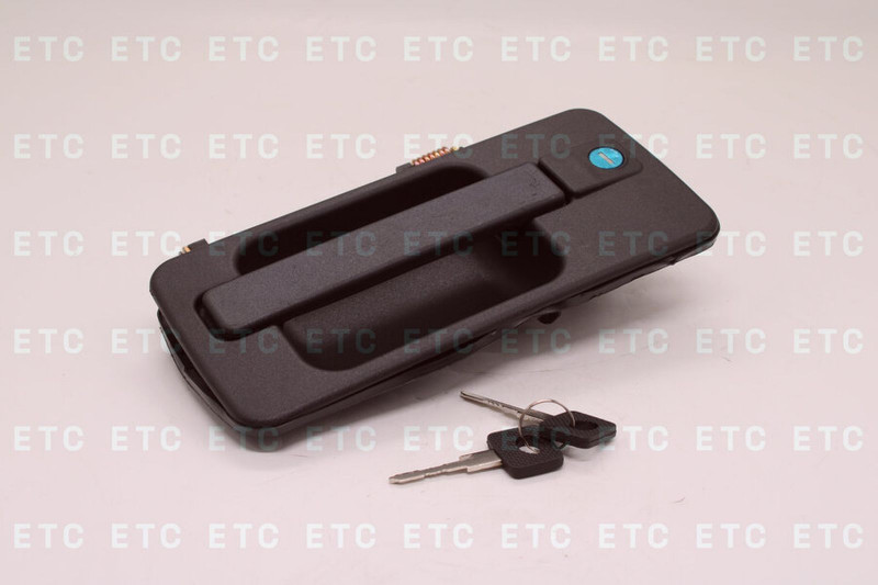 8748009SX Ручка правой двери — 4