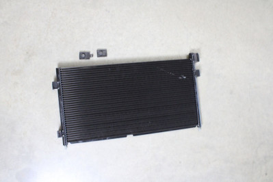 VO 21086304 Радиатор кондиционера