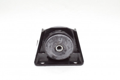 83415016512 Подушка крепления