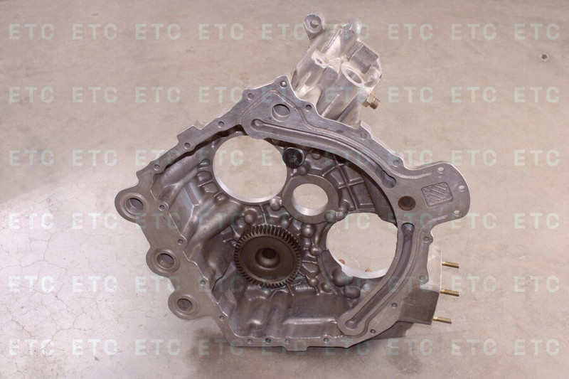 2070300904 Крышка передняя ДВС — 2