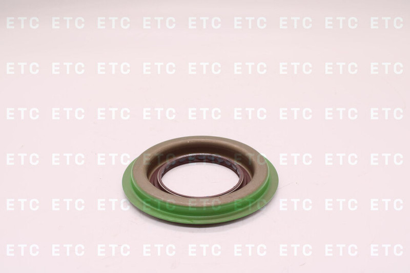 DT 360117 Сальник хвостовика редуктора 80*135/154*12 FPM — 1