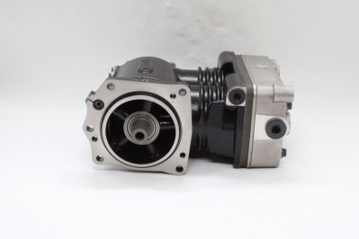 0104074 Компрессор воздушный. 2-х цилиндровый/ 608 cm3 с приводом под ТННД