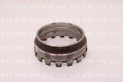 2020850064 Гайка установочная полуоси RB