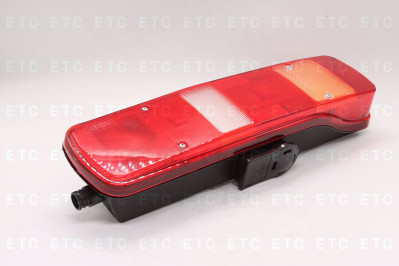 7731926RWE Фонарь задний многосекц. прав. прямоуг.