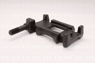 18022210 Опорная пластина рессоры правая с креплением под амортизатор