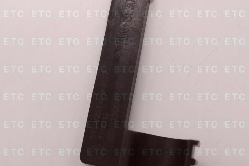 811W25115-5009 ПЛАСТИНА КРЕПЛЕНИЯ ФАРЫ ЛЕВАЯ — 2