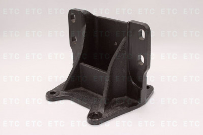 A94332313407390 Кронштейн стабилизатора правый