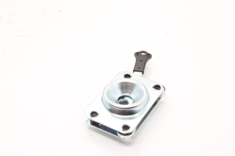 HD 118245 Замок капота — 1