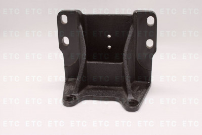 A94332313407390 Кронштейн стабилизатора правый