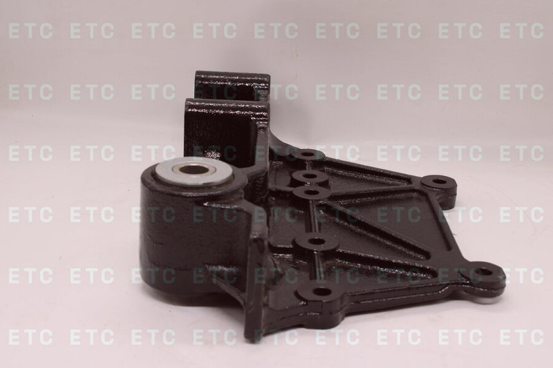 81413016163 Кронштейн передней рессоры слева — 2